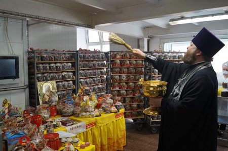 Пасхальные куличи и творожные пасхи освятят на хлебозаводах Нижегородской области
