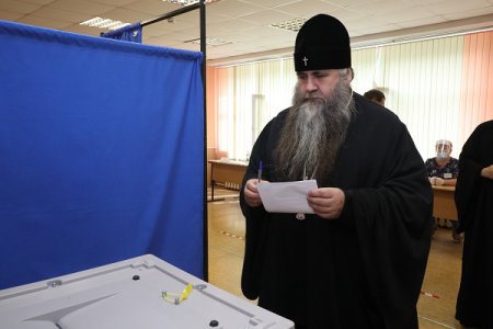 Митрополит Нижегородский и Арзамасский Георгий принял участие в голосовании по поправкам в Конституцию РФ